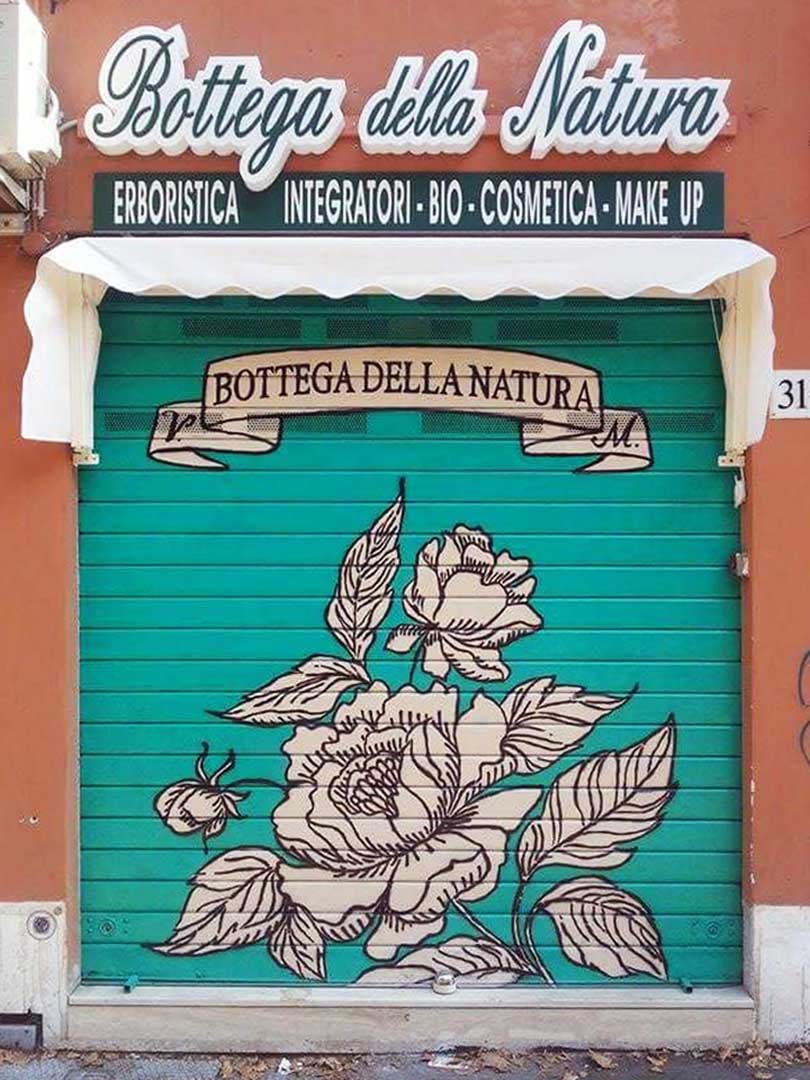Decorazione serranda Bottega della natura, spray acrilico, Roma